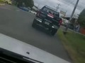 Si llegara un transitoquien seria el boleteado...??? El x el uso del 📲 o el patrulla x Giro prohibido