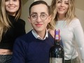 Que nunca te falte una copa de vino 🍷 y tus Bffs de toda la vida 🥰 les quiero guapas @aguscruzc @adricruzcc   #amordelbueno #winelover #bff❤️