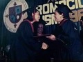 Hoy hace 25 años me gradué de Comunicación Social en la Universidad Santa María la Antigua mejor conocida como la USMA.  Hoy recuerdo aquel día cuando en enero de 1994 inicie con IVU (introducción a la vida universitaria), yo deje mi huella en la U y bien marcada... no pase por pasar.   Me quedan los mejores recuerdos, los mejores profesores y aquellos compañeros a los que solo he visto con el pasar de los años a unos pocos.  Gracias a ser una egresada de comunicación social, hoy puedo hacer de todo desde locutor un noticiero hasta administrar una empresa.  Que buenos recuerdos, gracias a mi papá que pudo pagarme la U y hoy él ha visto en mi vida profesional todo ese gran esfuerzo que hizo hace más de 20 años.  Feliz por mis bodas de plata, y no hagan caso a los que hoy dicen que no es importante estudiar en la universidad, claro que es importante, es la base de todo.  Seguimos adelante con la frente en alto y siempre dejando bien a todos esos maravillosos profesores.  #fabioladeleondm #bodasdeplata #usma #graduación #comunicacionsocial #momentos #fotos #instagram #nuncaquieta #siempreandando