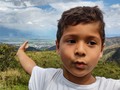 No hay nada más reconfortante para un padre que ver a su hijo feliz, sonriéndole a la vida. Hoy es tu cumpleaños y espero que este día sea tan extraordinario, que la sonrisa en tu rostro no desaparezca ni tan siquiera un instante. ¡Feliz cumpleaños, hijo! Te amo y solo deseo lo mejor para ti