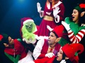 El grinch quiere asustar a nuestros duendes en la fábrica de juguetes pero no sé saldrá con la suya !!!