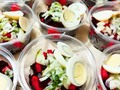 #salad #behealthy #instafit #saladtime #eatgood #trainhard #workhard #veggies #instadaily #ig #lifestyle #fitnesslunchec #foodie #foodphotography #foodshare#ig... . .  Ws. 0939920163 delivery de Lunch ejecutivo saludable personalizado