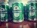 #beer #heineken con buena compañía, la vida te permite conocer personas que te acompañan en este caminar de la vida donde es una montaña rusa solo disfruta sonríe y deja que fluya..