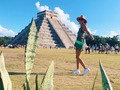 Un lugar mágico, para despedir un año increíble y recibir uno aún mucho mejor! ✨   “Chichen Itza”, al borde del pozo donde viven los Sabios del Agua. 💧🙏🏼  #chichenitza #mexico #mexico🇲🇽