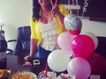Gracias a mis compañeros de trabajo por tan linda sorpresa! Fue el mejor de muchos cumpleaños! ☺️☺️☺️