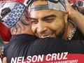 Por sus aportes humanitarios a Las Matas de Santa Cruz, ESPN ha nominado de finalista a Nelson Cruz al premio Muhammad Ali Sports Humanitarian 2020. Cruz ha aportado a su pueblo donaciones para la mejora de servicios básicos (hospital, policía, cuerpo de bomberos). Nelson compite junto a otros atletas y el premio será otorgado en junio próximo. Lo que uno logra en esta tierra, se devuelve. ¡Enhorabuena! #PlatanoPower #OrgulloDominicano 🇩🇴🔥🇩🇴🔥🇩🇴 @atletasdom