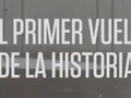 Un día como hoy, del año 1908, casi tres años después de que terminaran de construir su avión, los hermanos Wright, pioneros de la aviación mundial, patentaban el primer aeroplano capaz de cumplir un vuelo prolongado y repetido. ⠀ Incluso hoy, cuando existe una extensa controversia con respecto al tema, los hermanos Wilbur y Orville Whright son reconocidos mundialmente como los inventores, constructores y pilotos del primer aeroplano exitoso de la historia. ⠀ Su primer vuelo habría sido efectuado el 17 de diciembre de 1903, en Kitty Hawk, Carolina del Norte, a bordo del Flyer I, avión que a diferencia de otros prototipos de la época introdujo el control de viraje mediante el alabeo (movimiento del avión respecto del eje longitudinal). ⠀ El aeroplano patentado por los hermanos Wright fue pilotado por diversos e importantes personajes de la época, entre quienes se destaca el empresario ruso Charles De Lambert, que hacia 1909 realizó un vuelo de 116 kilómetros de distancia. #hermanoswright #aeroplano #aviacion #historia