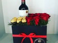 Diseños exclusivos y personalizados,que marcan la diferencia 🤩🤩🤩. . . . Escríbenos al Dm y cotiza tú arreglo.  GRAN VARIEDAD EN ARREGLOS FLORALES consulta modelos y precios  🌹🌹🌹🎁 !!! Llama y cotiza con nosotros ☎️ +507 60267170,Whatsaap +507-63171363 #ferreroroche #amor #fblafloristeria#collection #alegria#deluxe #giftboxes #celebracion#felicidad #felizcumpleaños #regalos #gift #repost#miami #repostpanama #flores #flore#floristeriaenpanamá #tbt #trendy ##panamacity #panamá #love #colombia #miami #stayathome #costarica