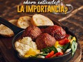 ¿Entiendes la importancia? 🤔 Las fotografías de calidad, acercan a tus clientes dándoles una idea de que tan deliciosa es tu comida y tu restaurante.  Una buena fotografía es uno de los principales acercamientos a tu público. Es una excelente manera de atraerlos... es como una degustación virtual, que estimula sus ojos y luego su cerebro.  Así que... Sí quieres que vayan a tu restaurante 👉🏼 Haz una buena invitación... HAGAMOS BUENAS FOTOGRAFÍAS! 📸 . . . #fotografodealimentos #fotografodealimentosquito #fotografiadealimento #fotografiagastronomica #fotografogastronomico #fotografoecuador