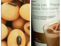 La Soya, la fuente de proteína vegetal mas completa!. La soya es una de las fuentes más ricas de proteína vegetal. Hoy, gracias a los avances en la investigación científica en materia de nutrición se están aprovechando sus propiedades y beneficios. La Proteína en Polvo Personalizada Herbalife puede ayudarlo a mantener tanto su nivel de energía entre comidas como su masa muscular magra. ¿Qué es la soya?  La soya es una proteína de origen vegetal, de alta calidad, cuando se aísla del frijol de soya. La proteína aislada de soya se produce por eliminación de carbohidratos y grasas no deseadas de la soya. Esta proteína, rica en nutrientes, aporta energía y bienestar al organismo.  Los beneficios de la proteína de soya  La proteína de soya es la proteína vegetal más completa. Esta proporciona al cuerpo una gama completa de aminoácidos esenciales, es decir aquellos que el organismo puede sintetizar por sí mismo. Conozca sus principales beneficios:  Es altamente digerible. No obstante, cuando no se la procesa puede llegar a contener hasta 40% de grasa. Es casi tan buena como la proteína de origen animal (carnes, huevos, lácteos). Es libre de colesterol. Proteína en Polvo Personalizada Herbalife Pensando en su buena nutrición, la Proteína en Polvo Personalizada Herbalife es una exclusiva combinación de proteína de soya y proteína de suero de leche libre de grasa y colesterol, su mejor aliada para la buena nutrición. Añada esta fuente de energía a su batido nutricional.  La U.S. Food and Drug Administration sostiene que el consumo de 25 gramos de proteína de soya al día puede contribuir a:  Reducir el riesgo de enfermedades cardíacas, cuando se consume en cantidades apropiadas como parte de una dieta baja en grasa saturada y colesterol. Otros beneficios:  Suplemento libre de grasa que puede ayudarlo a sentirse satisfecho. Puede ayudarlo a fortalecer la masa muscular magra. Ahora que lo sabe, incluya la Proteína en Polvo Personalizada Herbalife a su Programa de Nutrición. Para más información sobre los productos de Herbalife ingrese a la web o contácteme ! #Herbalife #bienestra #batido #f1 #salud