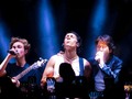 20.O5.23 ✧⁠*⁠。  Los amigos de #TIMØ llenaron por completo La Cúpula de las Artes y dieron un concierto precioso bello hermoso. 🤧💜 Nicole Favre los acompañó como telonera 👩‍🎤✨  @timo_musica @nickifav   #oyetimo #timoperu #timoconcierto #timofans #nicolefavre #concertphotography #musicphotography #conciertosperu   📸 @fuckaeri