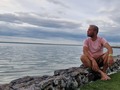 Volviendo a mis raíces, encontrarme con el niño que miraba al espejo y cantaba con el corazón con muchos sueños y metas por cumplir  Doy gracias a Dios y a la vida por tener la dicha es SER y ESTAR donde quiero   El camino no ha sido fácil pero creo que ha sido el correcto✨️