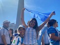 Vivir esto aquí es un sueño, gracias por tanto mi Argentina 🇦🇷🇦🇷🇦🇷🇦🇷💘  Con mi hermanito el más precioso de la bolita 🌏