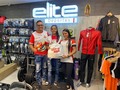 Gracias a la tienda de Elite Deportes por apoyar nuestros deportistas de la fundación Unidos por Tuluá. Yenny Franco es una joven que compite por estar en las primeras divisiones del equipo de fútbol de salón de la selección Colombia femenino⚽ orgullosamente del barrio la santa cruz que día a día le demuestra a los NNA que el deporte es pilar fundamental en la transformación social ⚽⚽