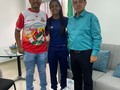 Hoy estuvimos en un significativo encuentro con el rector de la universidad UCEVA, el señor JUAN CARLOS URRIAGO. Donde recibe a nuestra campeona Mundial fútbol sala, YENNY FRANCO.  El rector junto con su equipo administrativo decide emplear una gran gestión para avaluar su estudio e ingreso a la gran familia UCEVA.