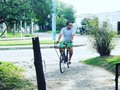 Año 2009. En la bici de mi viejo antes de restaurarla y hacerle algunos cambios… (en Hongo Park)
