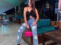 🕊5 frases que amo y que quizás necesites leer en estos momentos 🙏  1. Aferrarse al odio es como tomar veneno y esperar que el otro muera⚠️  2. Tu actitud mental es la que determina principalmente la calidad de tu vida 🎭  3. Tu palabras dicen lo que tienes en la mente, tus acciones dicen lo que tienes en tu corazón ♥️   4. No se trata de ser mejor que los demás se trata de ser mejor de lo que éramos el día anterior 📈  5. Si cada día coges un puñado de arena, formaras una montaña 🏔  -Frases muy sabias que deberíamos practicar siempre 🙏🍃  Y que tal? Les gustaron los consejos o les gusto mi look? 😻  - Loviu ♥️-   Top @gibfashionstore 🛍