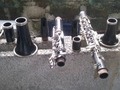 Limpiando y enzapatillando mis clarinetes!!😊