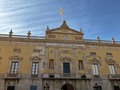 La Plaça de la Font es el lugar perfecto para disfrutar de una tarde soleada en Tarragona.