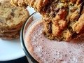 Una combinación perfecta, galleta chocochips tibias con Toddy frio  #pasteleria #galletas #chocochips #chocolatechips #cookies #cookieslover