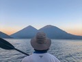Se han preguntado: ¿Hasta donde puedo llegar? Yo no se, pero me desafío para crecer/saber. Reto No.1 del 2019 ✅ #GuateAdventours . . . . . . . #Guatemala #VisitGuatemala #Travel #Nature #PhotoOfTheDay #PicOfTheDay #kayak #Atitlan #NatGeoTravel #QuePeladoGuate #rowing