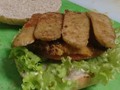 En tus hamburguesas especiales; ordenala con una adición (incluida) Photo: Hamburguesa con carne de ahuyama especial con chorizo veg.🍔🍖 Una delicia por vivir.! DOMICILIOS (4)7850122 o escríbenos 3007552612
