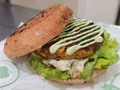 ¡Siempre hay tiempo para comer delicioso, saludable y fresco! Aquí en #greengardencol te puedes dar ese gusto. . . Antójate de una Hamburguesa con carne de Garbanzos. 🤤🍔 . . DOMICILIOS ☎️(4)7850122 o escríbenos a 📲whatsapp DIRECTO DESDE NUESTRO PERFIL📲 o te esperamos en nuestro local de 12pm a10pm. . #healthyfood #healthylife #veggierestaurant #Burger #Hamburger #Naturalfood #healthyeats #doggies #Bugeroftheday #healthyeating #healthychoices #eathealthy #fitnesslife #fitness #foodie #Vegetales #monteríaadelante #healthyorganicfood #veggie #fastfood #burgerlover #veganburger #veganfood #vegan #Sincelejo #MonteriaCordoba