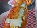 Un perro costeño para picarles el antojo. Muy estilo #greengardencol  . En pan integral, lechuga picada, salchicha vegetal, queso mozzarella light, queso costeño, cebolla salteada, butifarra vegetal, viruta de papa y bolitas de carimañolas encima 😯🧀🌭 . . . . Te esperamos en nuestro local de 4:00pm a 9:00pm o te llevamos tu pedido a tu domicilio; Llámanos o escríbenos (+57)3007552612 (4)7850122 . #Montería #Monteria #monteriacordoba  . . . . . #healthyfood #saludable #greengardencol #photooftheday #yummy #veganfood #meatless #monteriavende #Montería #cheese #monteriaventas #veganfood #cheeselover #healthyfoodshare #veganfood #comidamonteria #hotdogfit #hotdoglovers #monteriafit #Monteríafit #comidavegetariana #veganosmontería #hotdogtime🌭 #perroscalientes #hotdogtime #vegetarianosmonteria #veganrecette #comidavegana