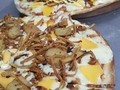 Como prefieres tu PIZZA TRES CARNES? Con salsa de quesos o sin salsa?  Hmmm perfecta para este #miércoles   Recuerda sus ingredientes: Masa madurada, queso mozzarella light, queso americano, tocineta vegetal, crispy salami vegetal, chorizo vegetal y salsa de quesos madurados de la casa.  Te esperamos en nuestro local de 4:00pm a 9:30pm o te llevamos tu pedido a tu domicilio; Llámanos o escríbenos (+57)3007552612  . #Montería #Monteria #monteriacordoba  . . . . . #healthyfood #pizzapizza #saludable #pizzalovers #pizza #pizzatime #pizzaglutenfree #pizzas #pizzamonteria #pizzaaddict #pizzatime🍕 #pizzavegetarina #vegetariano #veganpizza #vegetarianosmonteria #veganosmonteria #greengardencol #photooftheday #yummy #veganfood #meatless #monteriavende #pizzamonteria #monteriaventas #veganfood #cheeselover #pizza #veggierestaurant