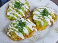 ¡Un gusto que no pasa de moda!  Recomendado de Hoy #miercoles : PATACONES VEGANOS; remontados con una deliciosa salsa de aguacate con habichuelas y Zanahoria; decorado con Tahine de Soya (soya-ajo-salmarina) & cilantro.  ¡Te esperamos en nuestro local de 4:00pm a 9:30pm!  #Montería  Calle 63 #8-28 Castilla la nueva  DOMICILIOS: 3007552612 (Enlace directo en el perfil)  . . . . . #monteria #patacón #monteriavendeoficial®️ #healthyfood #saludable #comidarápida #comidarapidasaludable #greengardencol #photooftheday #yummy #veganfood #meatless #monteriavende #pa #pa #monteriaventas #veganfood #cheeselover #veganfoodie #pa #healthyfoodshare #veganfood #monteriavendeoficial® #monteriafit #Monteríafit #comidavegetariana #veganosmontería #monteríadefiesta #vegetarianosmonteria