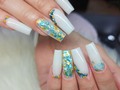 Uñas acrílicas encapsuladas con nácar 😍👌