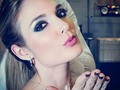 La bella @johauribevelez nos seduce con un sensual beso, esta encantadora mujer también ha probado HAN.  #smokeice #makeup #style #makeuptutorial #dermocosmetics