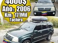 🏯▪Ubicación: Tachira / San Cristóbal  💰▪Precio: 4000$ 📨▪Teléfono: 04247054920 👷▪Instagram: @jonathan_ecc 🔩▫Marca: Chevrolet  🚘▫Modelo: Grand Vitara XL7  📆▫Año: 2006 📟▫Km: 171.531 🔧▫Transmisión: automática  📥▫Acepta Cambio:  💳▫Extra:  La camioneta es de 7 puestos muy ahorradora de gasolina No tiene ninguna falla mecanica solo le alumbra la luz de servicio pero porque se le eliminaron los catalizadores pueden llevarla donde quieran a cualquier mecanico los kilometros y la camioneta son totalmente originales, la pintura es la original de agencia nunca a sido chocada, ademas la entrego con el porta equipaje de arriba,internamente y externamente esta en perfectas condiciones, mantenimiento de todo en general esta al dia incluyendo las cadenas todo en exelentes condiciones 📖▫Unico Dueño: 🔔▫Fallas: . #Sancristobal #TACHIRA #sancristobaltachira #SanCristóbal #barrioobrero #tvcvzla #ferrerotamayo #cordero #tariba #Palmira #sanjuandecolon #pirineos  ________________________ ▪︎Ver publicaciones del mismo Modelo Pulsa Aqui 👉 #TucarroVendeloGrandVitara 👈 ▪︎Ver publicaciones de la misma Marca Pulsa Aqui  👉 #TucarroVendeloChevrolet 👈 ▪︎Ver mas Autos en el mismo estado 👉 #TuCarroVendeloTachira 👈 ________________________