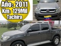 🏯▪Ubicación: San cristobal 💰▪Precio: 22800$ 📨▪Teléfono:04147589303-04248621922 👷▪Instagram:  🔩▫Marca:TOYOTA 🚘▫Modelo:HILUX 2.7 🖐️4*2 📆▫Año:2011 📟▫Km:129000 🔧▫Transmisión:AUTOMÁTICA  📥▫Acepta Cambio:  💳▫Extra:  📖▫Unico Dueño:SI 🔔▫Fallas:NINGUNA _________________________ #tachira #barinas #maracaibo #caracas #Valencia #Carabobo #Venezuela #merida #barquisimeto #falcon #Maturin #Anzoategui #Maracay #margarita #vendo #compro #tvcvzla #remato #guarico #Tucarro #Bolivar #Trujillo #Barquisimeto #Tucarro #TucarroVendelo #carro ________________________ ▪︎Ver publicaciones del mismo Modelo Pulsa Aqui 👉 #TucarroVendeloHilux 👈 ▪︎Ver publicaciones de la misma Marca Pulsa Aqui  👉 #TucarroVendeloToyota 👈 ▪︎Ver mas Autos en el mismo estado 👉 #TuCarroVendeloTachira 👈 _____________________ ⛔TucarroVendelo no hace Parte de las Negociaciones⛔ Ni de los precios Puestos por sus dueños 🫱🏻‍🫲🏻🔑