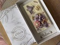 Demasiado bueno, tú amor es demasiado bueno 💖 📸: tableta de chocolate blanco rellena de crema de chocolate 100% comestible! Agenda la tuya y conoce todos nuestros rellenos 💖
