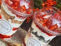 🚨🚨ES HOY🚨🚨 Desde ya puedes pedir tu promo de fresas con crema especial DOS POR UNO! 🍓Fresa fresca troceada en mermelada de la casa y leche condensada con crema chantilly en capas y trozos de galleta oreo 🤤 y la otro con trozos de cocosette! Ármala a tu gusto! Déjame tu pedido acá en los comentarios o escríbenos por interno o WhatsApp al 3124228337! No te lo puedes perder 😍 es MUCHO CON DEMASIADO 😍 $30.000 más envío 🥰