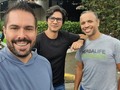 "Un Amigo es una Persona con la que puedes Pensar en Voz Alta"  @joaquinvarelaq alli esta la lista, nos faltan una cuantas jajaja  #hermanos #amigosdeverdad #tiempodecalidad #hambuergues #tecito