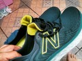 Importancia de una buena Tenis o Zapato deportivo Aerodinámica, equilibrio, agarre y flexibilidad...no se trata solo de un mejor desempeño, sino de garantizar una pisada más segura.  No son medicina pero si preventiva las tenis también forman parte de la tecnología aplicada del deporte.  Quienes creían que la comodidad es la única razón para utilizar calzado deportivo durante el ejercicio se equivocan. Se trata de un tipo de implemento diseñado específicamente para el deporte; su uso en medio de la actividad física es clave en la prevención de lesiones.  Estas New Balance modelo Fresh Foam 1080, son de las mejores tenis que he usado en mi corta vida corredora jajajaj  #newbalance #prevención #triatlón