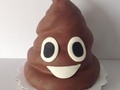 #torta #cumpleaños #celebración #fiesta #12años #niña #emojis 💩😜😊 #divertido #familia #amigos #tutortasoñada #minareposteria #chocolate #desayuno #sorpresa