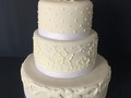 #torta #boda #clásica #blanca #celebración#familia #amigos #novios #amor #union #acepto #bordado #rosas