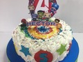 #torta #vainilla #merengue #dulces #celebración #fiesta #amigos #familia #Hector #avengers #funkos #superheroes