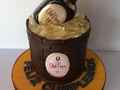 #torta #cumpleaños #Pedro #celebrar #disfrutar #amigos #familia #oldparr #whisky #hielo #vainilla #arequipe ....Tú torta Soñada 😉😊😜