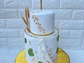#torta #primeracomunión #celebrar #Dios #amor #blanco #dorado #chocolate #vainilla #familia #amigos …. Tú Torta Soñada ☺️😉😍🎂💫🌟