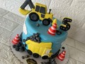 #torta #vainilla #fondant #5meses #caterpilar #camiones #carros #construcción …. Tú Torta Soñada 😊😉😍
