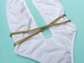 Que nunca nos falte un bikini de color blanco 🤍  Aunque el color blanco es uno de los colores con los que más cuidado debemos tener, este color nos hace ver más bronceadas y más elegantes a la hora de usar un bikini.  #bikiniblanco #vestidodebañoblanco #trajedebañoblanco #whitebikini #whiteswimsuit #TrajedeBaños #blanco #swimwear