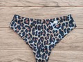 Bikini corte alto ☺️  Serán tus pantys favoritos si deseas disimular algunos, rollitos, estrías o flacidez en el área del abdomen.  Puedes pedirlas solas o acompañadas.  #DiseñoVenezolano #PantyAlta #TrajedeBaños #swimwear #Bikini #Cosasdechicas #merida #Caracas