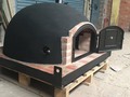 HORNO TRANSPORTABLE 1,25 x 1,25 mts REVOCADO Y PINTADO COLOR NEGRO, LISTO PARA QUE LO PASEN A BUSCAR. DESTINO: ENTRE RIOS  Hornos Transportables con base de hierro tipo cajón y patas desmontables para facilitar su traslado  Medidas: - 0,75 x 1 mt $ 27.500.- - 1 x 1 mt $ 33.000.- - 1,25 x 1,25 mts $ 39.000.- -1,50 x 1,50 mts $ 46.000.- Precios de contado, retirado de nuestro deposito en Pablo Nogues, Bs As (15 cuadras de Panamericana y Ruta 197) Los precios no incluyen IVA El cliente puede retirarlo de nuestro deposito con una camioneta, flete, expreso, etc. Nosotros se lo cargamos en nuestro deposito. También podemos embalarlo, paletizarlo y llevarlo al expreso para despacharlo a tu localidad, el costo de dicho servicio es de $ 5.000.- Terminacion adobe. Opcional otra terminación a gusto del cliente (venecita, piedra, tejuela de adoquines, azulejo partido, tarquini, etc)  TU HORNO DE BARRO Construcción de Hornos de Barro artesanales para Comercios y Casas de familia en forma artesanal a domicilio  Consultas y presupuestos al: ☎️ +54 9 (11) 4731-3600 📲 +54 9 (11) 6424-4945 📩 info@tuhornodebarro.com.ar   #hornodebarro#hornodeldia#tuhornodebarro#pizza#fornoalenha#outdooroven#firecooking#food#pizzaoven#friends#family#diy#woodfiredovens#fourabois#parrilla#asadores#asado#outdoorcooking#woodfiredpizzaoven#woodfiredoven#hornosdeleña#hornonapolitano#fornoalegna#clayoven#puertafundicionTHB#pizzalover#cookingwithfire#woodfire#woodfired#hornostransportablesthb