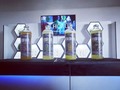 Dicen que de los tiempos difíciles también se aprende. Desde hace meses hemos venido creando, innovando, aprendiendo y mejorando. Tenemos para todos ustedes a disposición 4 deliciosas variedades de cócteles que pueden disfrutar desde la comodidad de sus hogares. Todas con exquisito sabor, equilibrados y con licores de calidad 👌🍸. No dejes que lo cuenten. #barramovil #chileeventos #santiagodechile #coctelería #pro #delivery #chamisero #lostrapenses #bartender #bodas #casamiento #primavera2020 #fiestastematicas