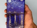 Para 📲iPhone 11, la noche estrellada🌃 de Van Gogh de 1888, excelentes acabados😏  #case #iphonecase #aestethiccase #caseforiphone #iphoneart #forroscelular #forrosiphone #iphone #fundaiphone #fundacelular #cases #iphoneaccesorios #iphoneaccesorio #cute #apple #applecolombia #iphone11 #iphone11promax #iphone11pro #iphone12 #iphone12promax #iphone12pro #iphone13 #iphone13pro #iphone13promax #iphone14 #iphone14pro #iphone14promax