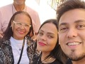 Feliz día a todas las madres, en especial a las mías, se ve que Dios sabía que yo requería de cuidados extras así que me mandó 2 mamás jajaja  Las amo 🌹🌻  Mis 2 mamás:  1 es súper espiritual, 😇 La otra no tanto. 😏  1 es súper social, 🫂 La otra no tanto. 👤  1 ve siempre los precios, 💵 La otra nunca, jamás. 😅  1 le busca la 5ta pata al gato, 🤐 La otra es muy relajada, demasiado. 🤭  Pero las 2 tienen un corazón noble y sincero, ellas aman de verdad y sin condiciones. Ellas son mis mamás ❤️ @mercedesdemarin @januarymarin31